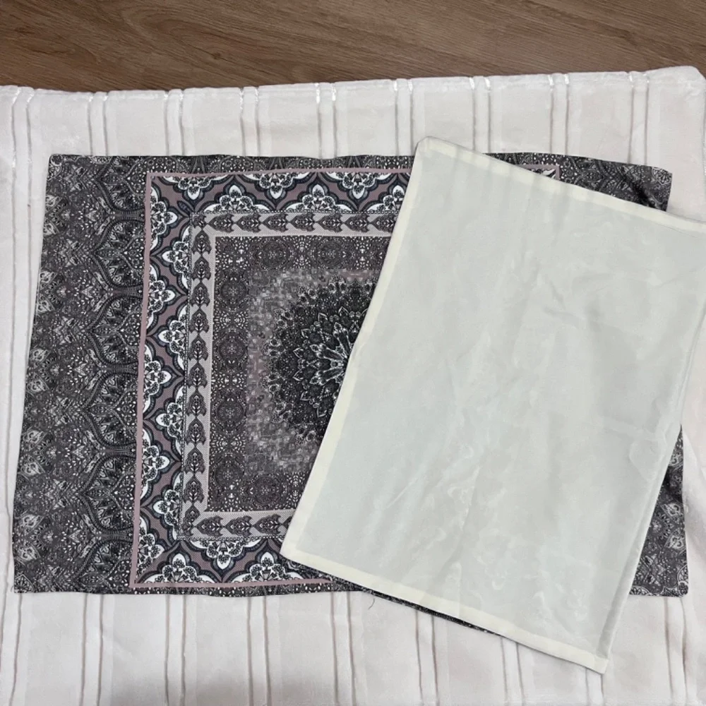 Urban Outfitters Twin/Twin XL Duvet Cover & Pillow Cases